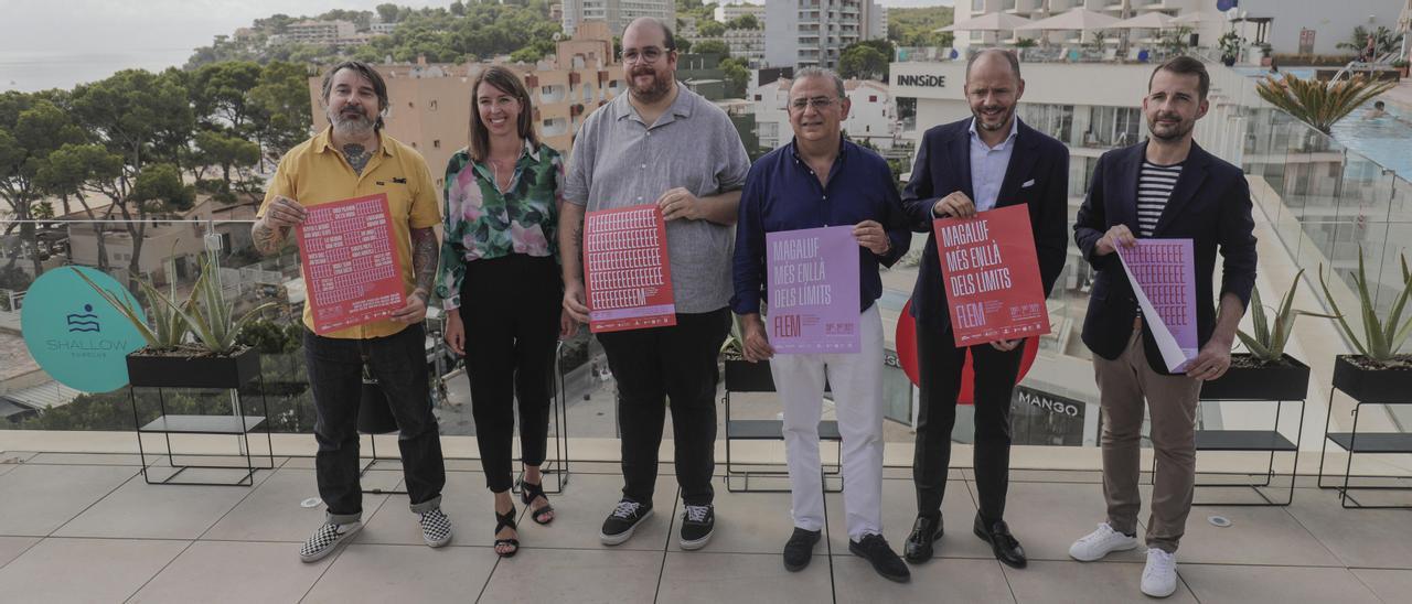 Los organizadores del Festival Literatura Expandida a Magaluf (FLEM), en la azotea de Innside Meliá