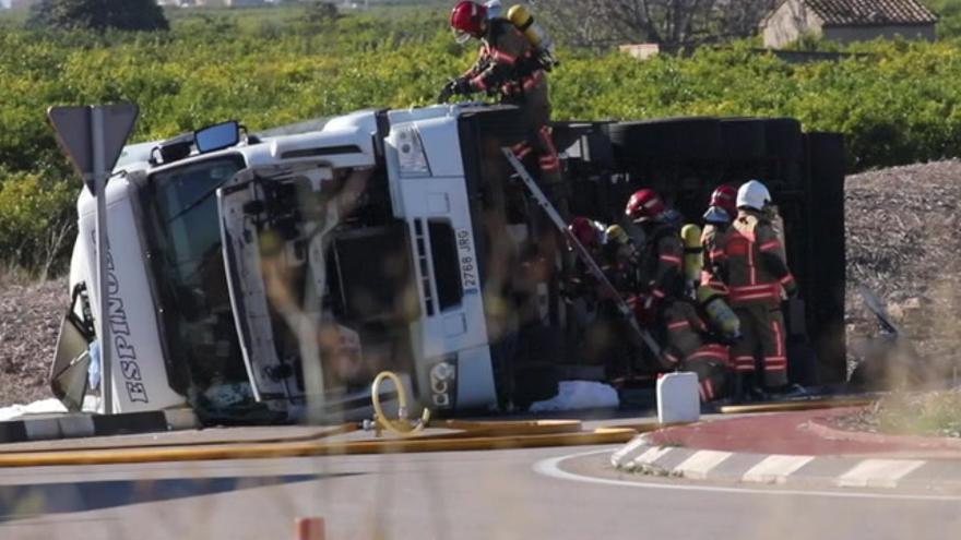 Accidente de un camión con propano en Castellón