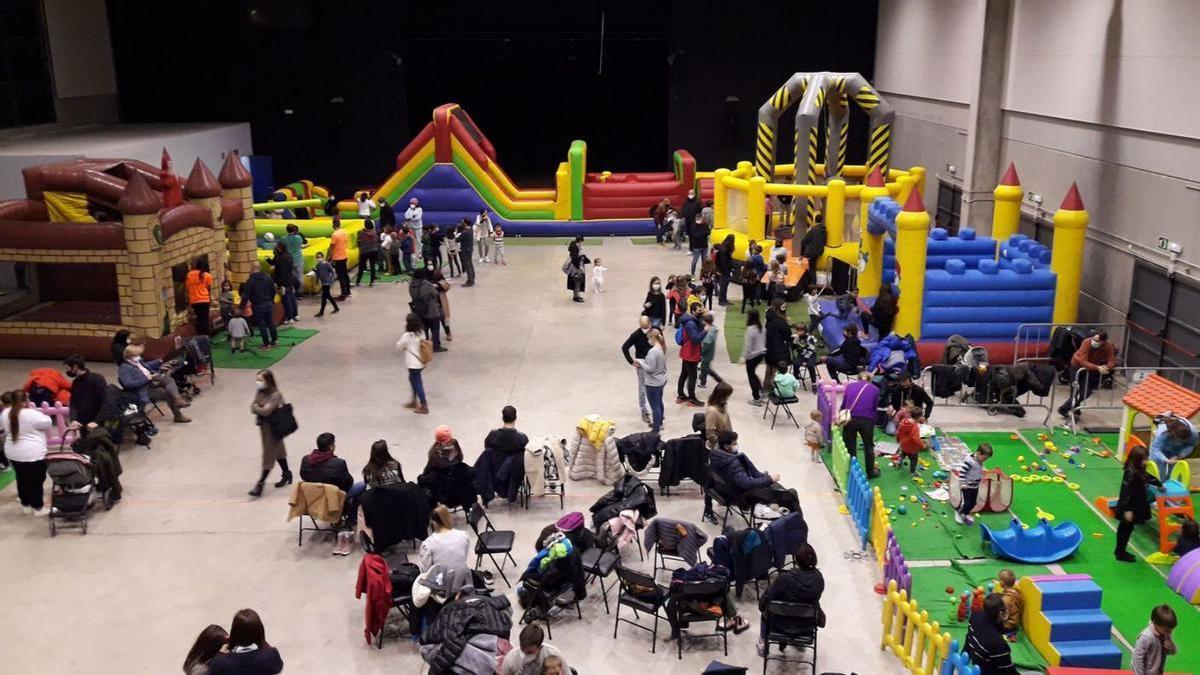 Una de les novetats és el parc infantil de Nadal que es fa pel pont de la Puríssima