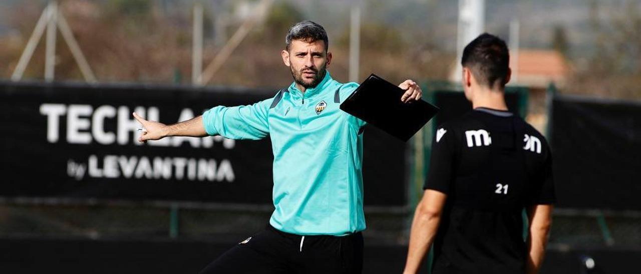 Alejandro Jiménez, Jim, dirigirá al CD Castellón en el Stadium Gal de Irún ante el Real Unión.