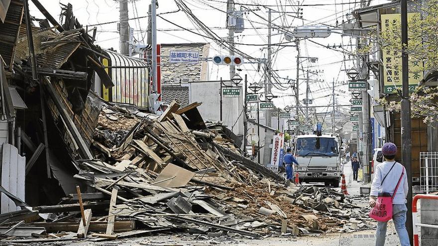 Una serie de terremotos sacuden Japón y dejan al menos 30 muertos