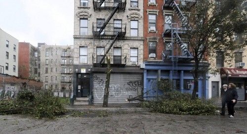 OBAMA DECLARA "CATASTRÓFICA" LA ZONA AFECTADA POR SANDY, QUE DEJA 15 MUERTOS