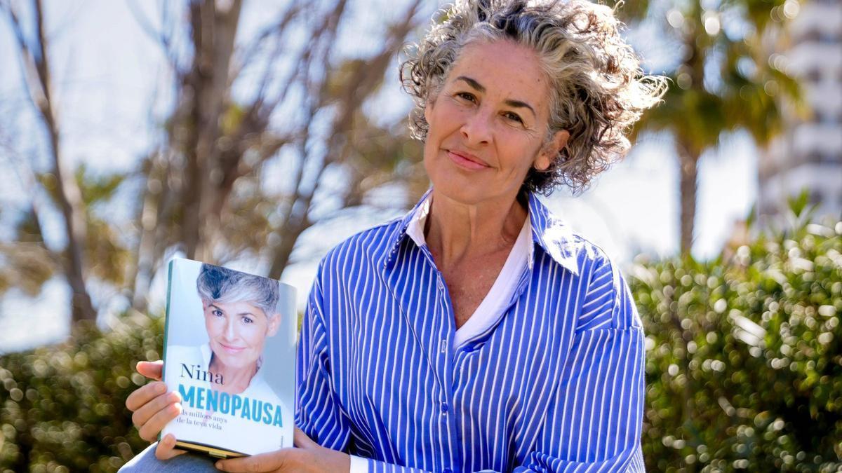 Nina acaba de publicar 'Menopausia', en el que comparte lo vivido por ella.