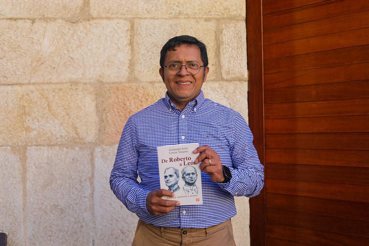Zamora. Paraninfo del Colegio Universitario Presentación literaria "De Roberto a León. Amistad, memoria y misión", a cargo de Armando Jesús Lovera Vasquez.
