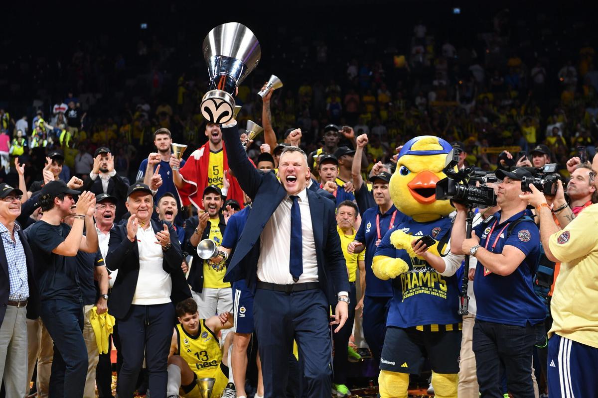 Saras Jasikevicius y el Fenerbahçe, campeones de la Euroliga
