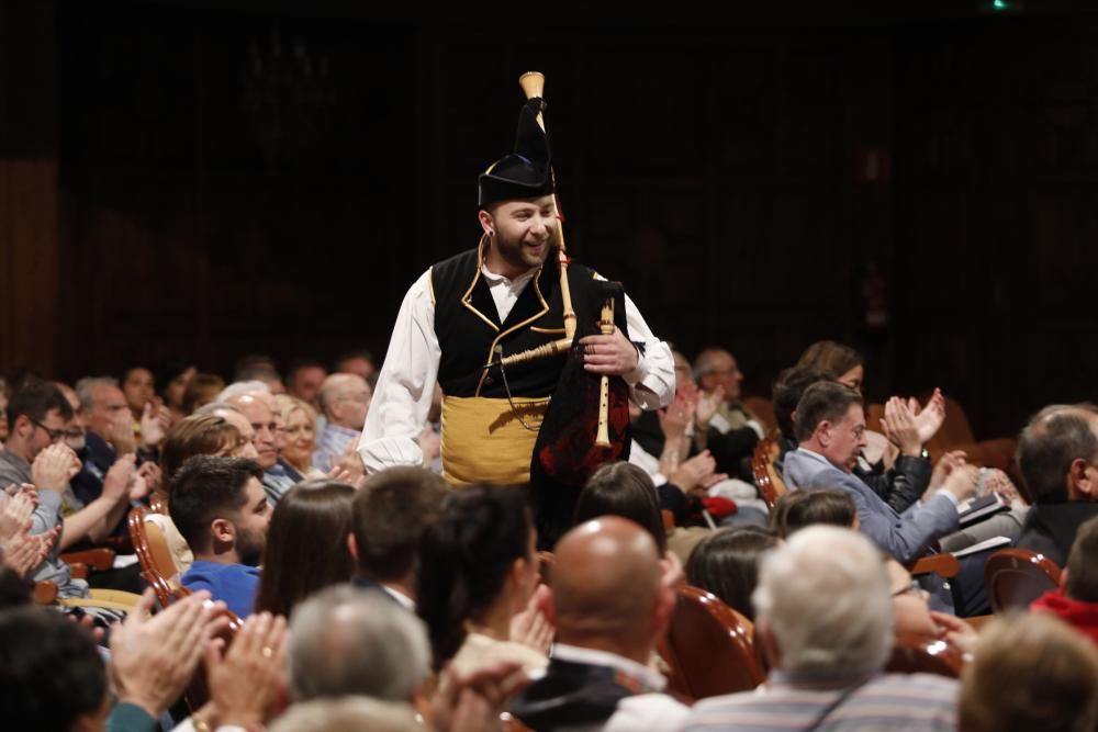 Gala de entrega de los premios Folclore Ciudad de Oviedo