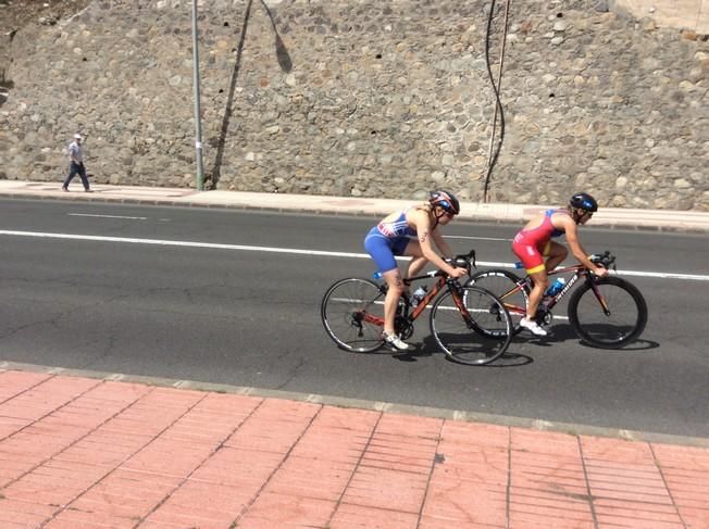 El triatlón se apodera de Las Palmas de Gran Canaria