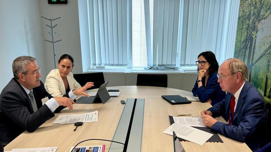 La Región de Murcia pide en Bruselas plazos y fondos para afrontar el ajuste de sus acuíferos