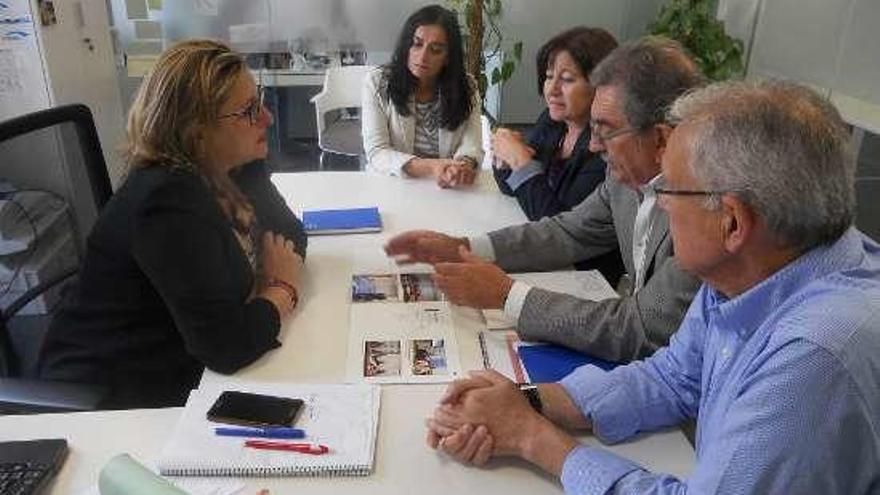 Gloria Blanco, durante la reunión. // FdV