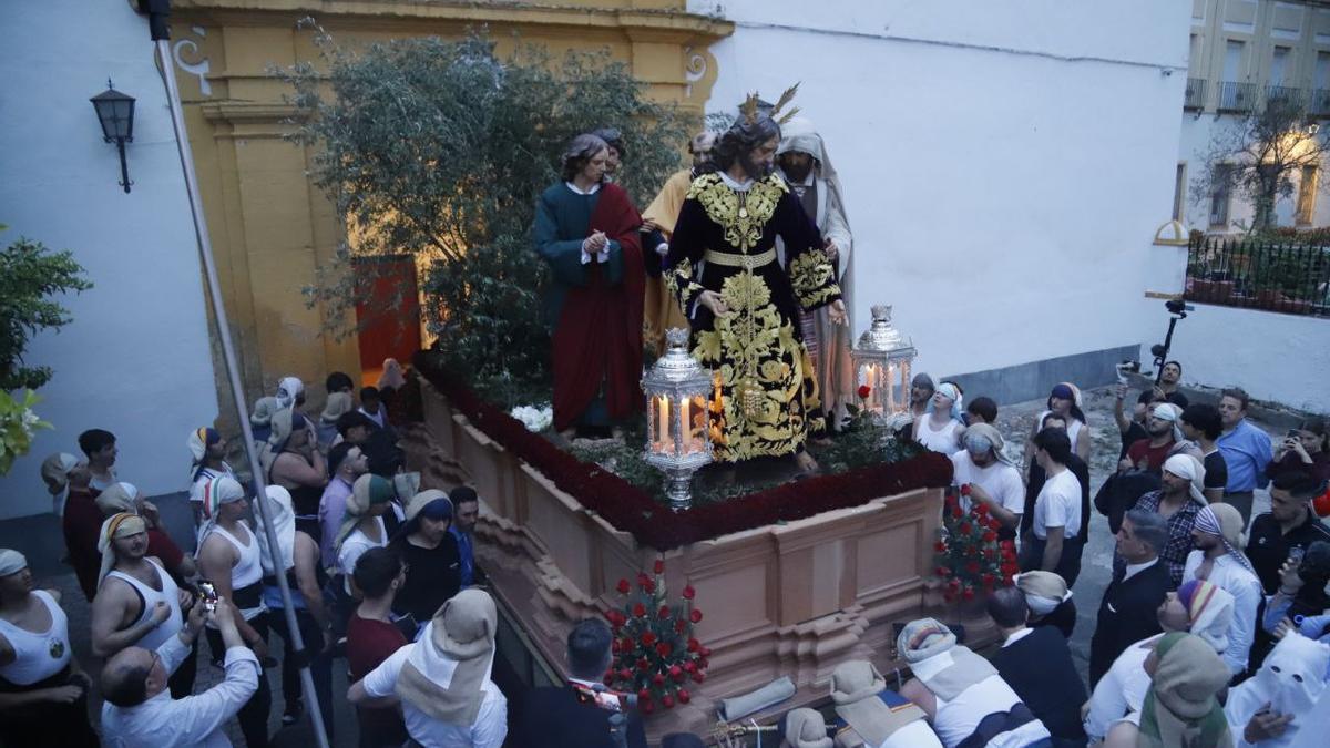 Salida procesional de la prohermandad de la Salud de Puerta Nueva