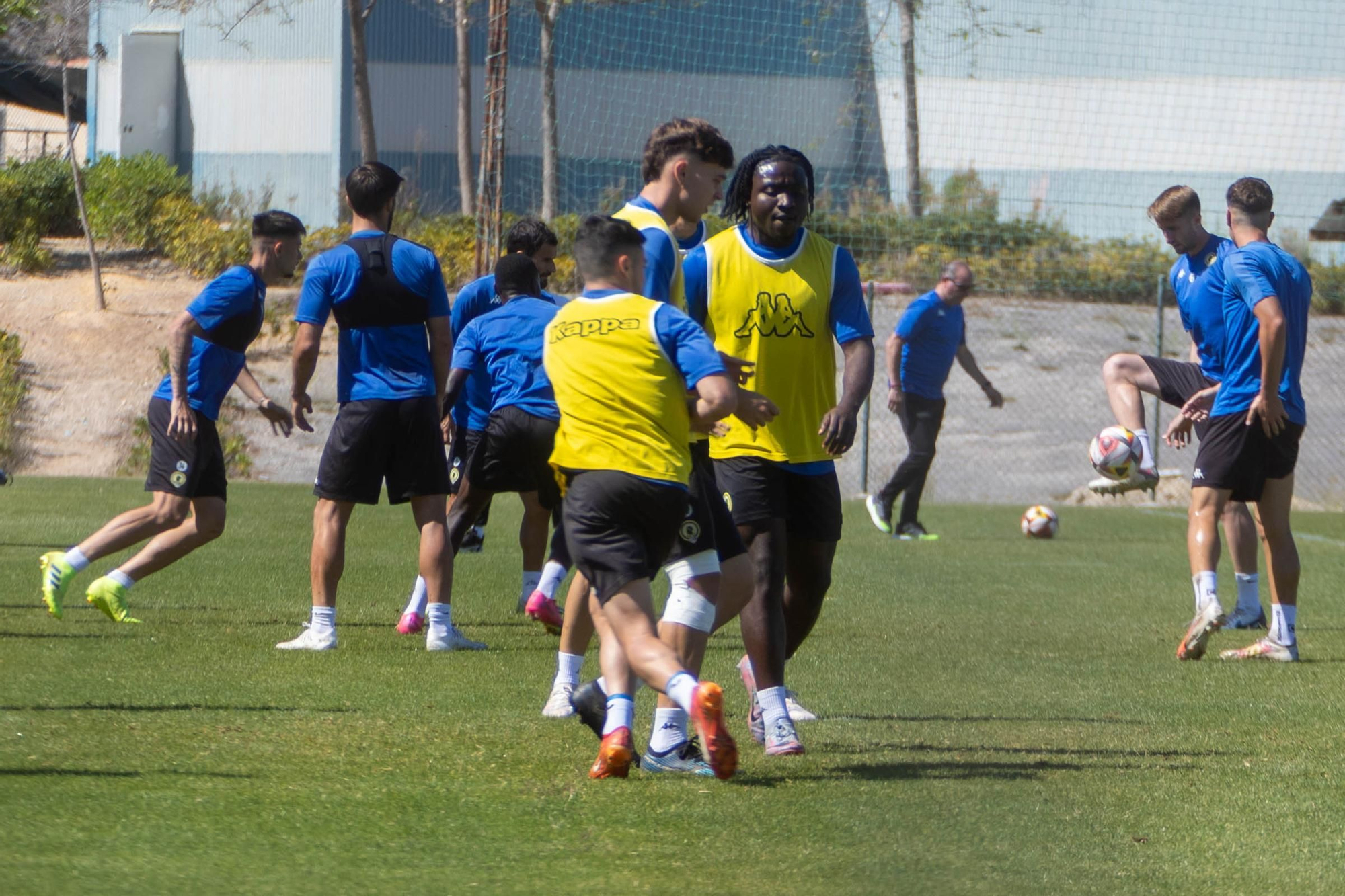 Último entrenamiento del Hércules antes de su decisivo partido por el ascenso