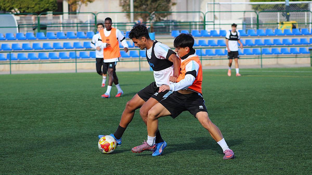 Los ‘orelluts’ encaran la cita con las bajas de Sellés, Montero y Domingo.
