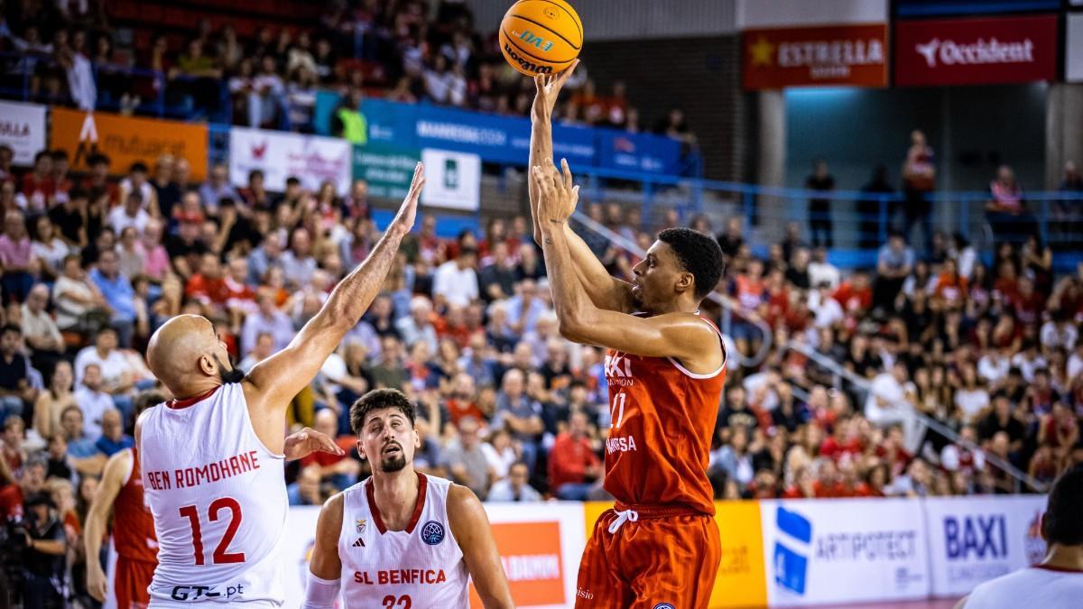 Derrick Alston Jr, ante Benfica
