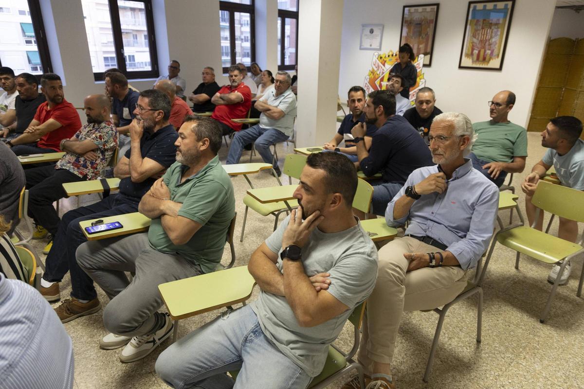 Algunos de los asistentes a la reunión de presidentes celebrada el miércoles en la sede de la JLF.