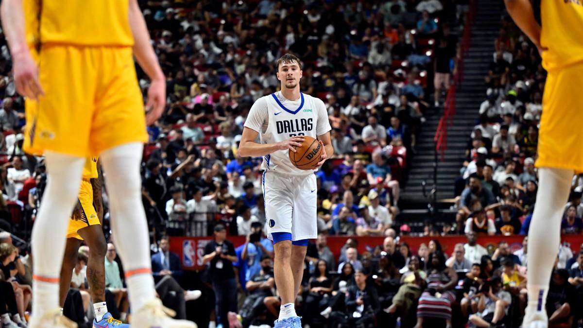 Cooper Flagg, contra los Lakers