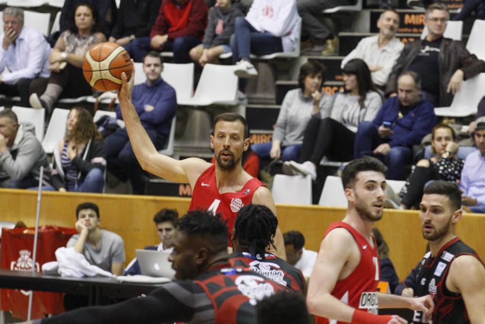 Les imatges del Bàsquet Girona - Estela (66-63)