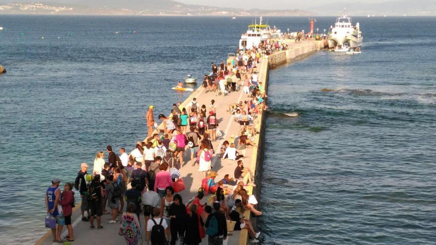 Muelle de Ons, este verano // FdV