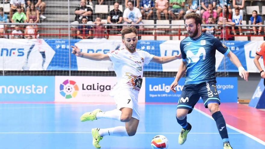 El vigués Adrián Alonso, &#039;Pola&#039;, durante el partido. // @InterMovistar