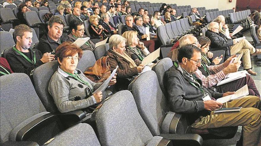 La ‘festa’ se planta y bloquea los cambios en el orden del Pregó de Castellón