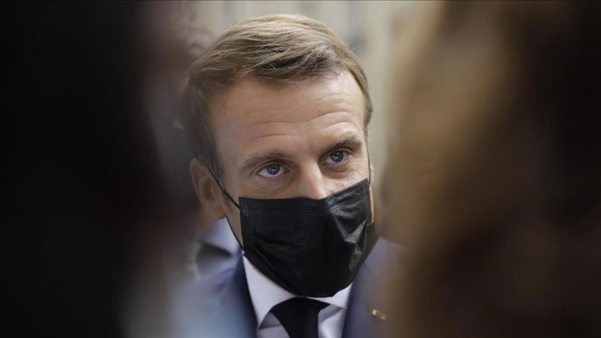 El presidente Emmanuel Macron con mascarilla el pasado 6 de cotubre.