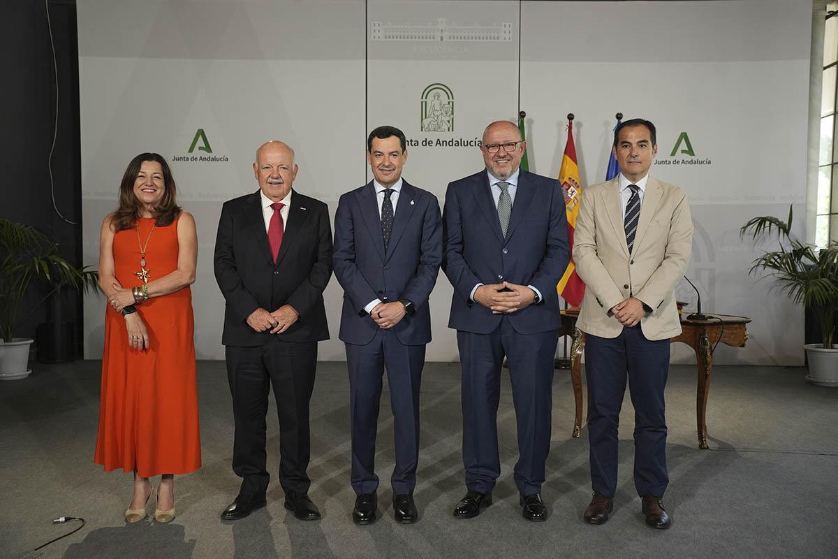 La toma de posesión de Manuel Torrablo como rector de la UCO, en imágenes