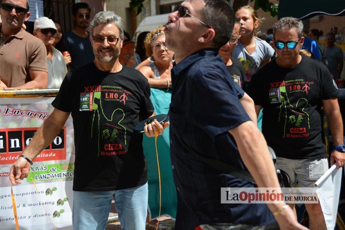 Lanzamiento de Huesos de Oliva Cieza 2017 Lanzamiento de Huesos de Oliva Cieza 2017