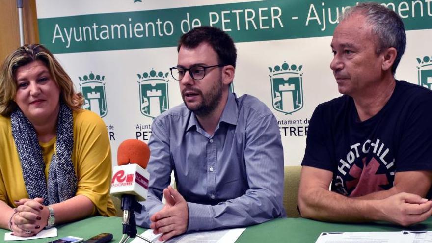 Los concejales del tripartito en la rueda de prensa