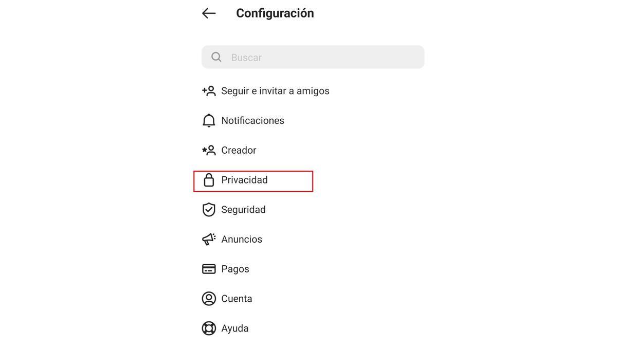 Proceso para dejar de recibir mensajes de perfiles falsos en instagram