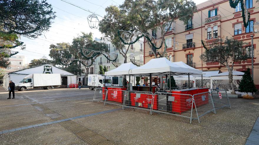 Chiclana on X: El photocall Burbuja de Carnaval, previsto en la Plaza de  Andalucía, se suspende por lluvia. El Pregón y las actuaciones previstas en  la Carpa SÍ continúan adelante.  /