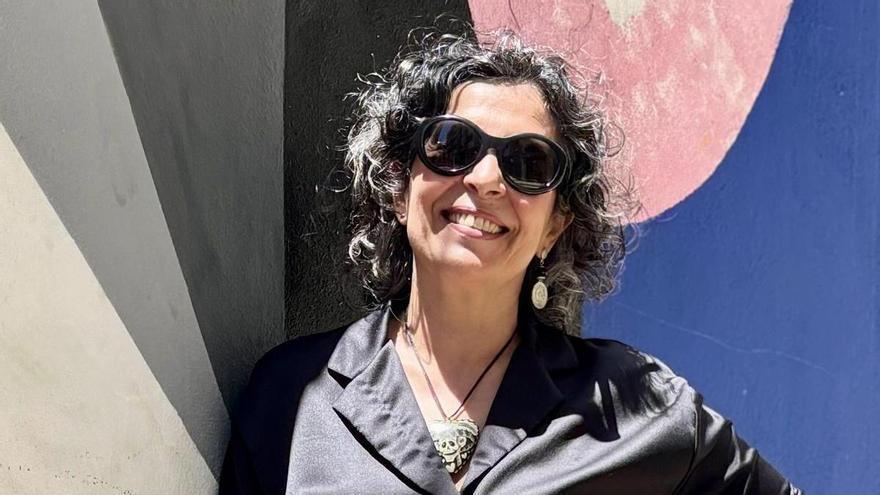 La escritora Inma Luna reivindica el papel político y feminista de la menopausia en 'Que arda'