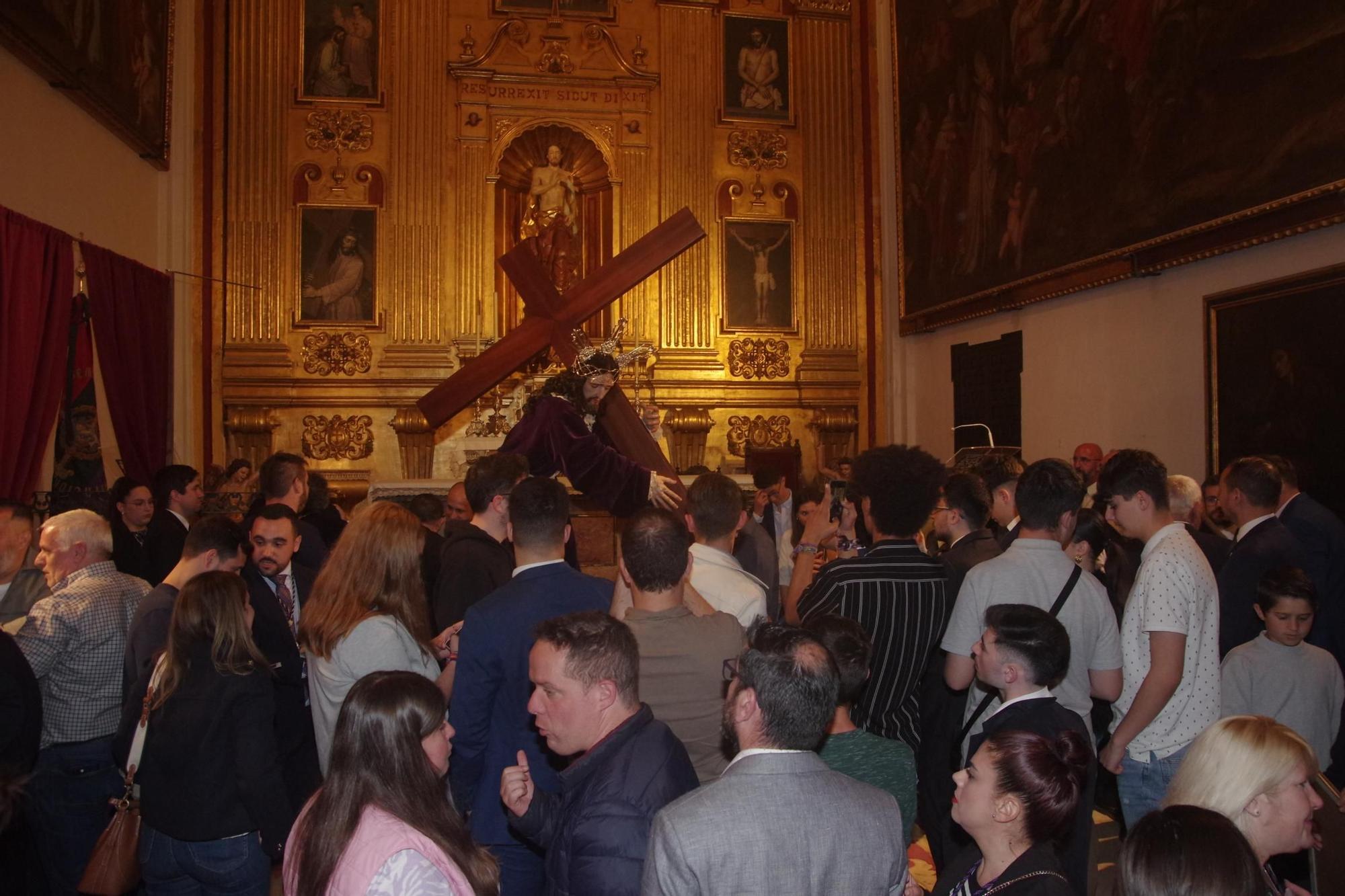 Nueva imagen de Jesús Nazareno con la Llaga en el Hombro, obra del imaginero Alejandro Paneque, presentada en la iglesia de San Julián