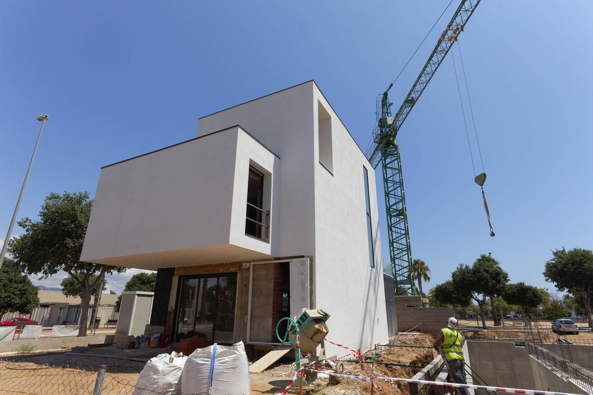 Vivienda unifamiliar en construcción en Castelló.