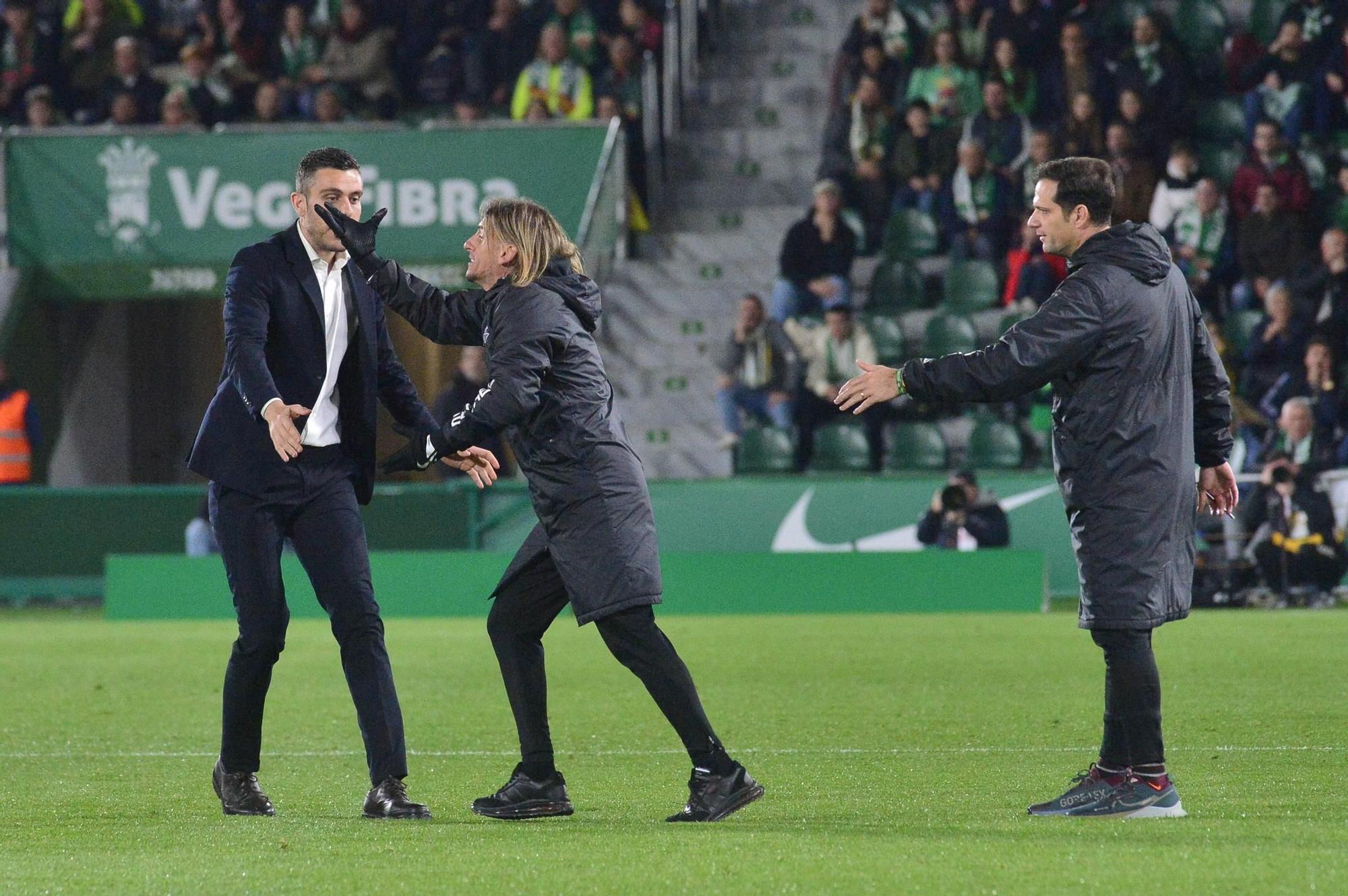 El Elche choca contra una muralla