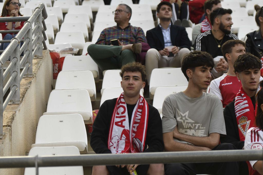 Las mejores imágenes del partido entre el Real Murcia y el Antequera