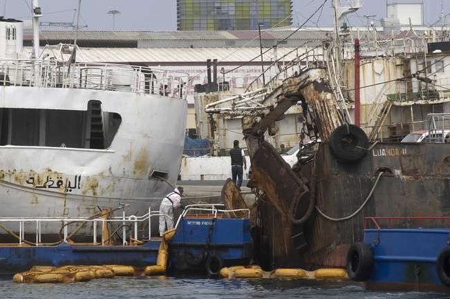 BARCO EN RIESGO DE HUNDIMIENTO