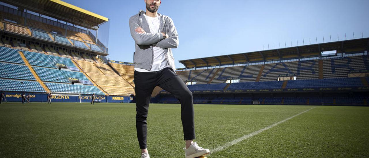 Vicente Iborra, en el Estadio de la Cerámica