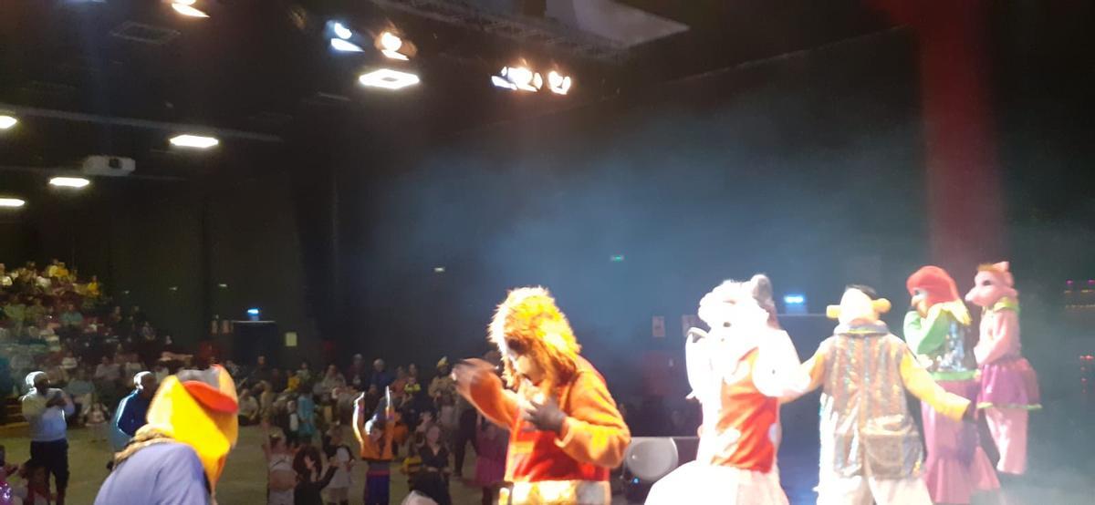 EN IMÁGENES: La animación del lunes de Antroxu en Corvera