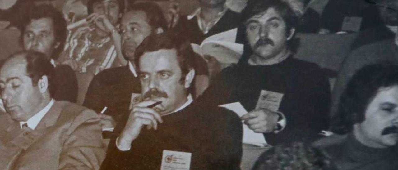 En primer término, con barba, Julio Gómez Rivas en el primer congreso de la USO, que se celebró en Madrid el Viernes Santo de 1977, día en el que se legalizó el Partido Comunista.