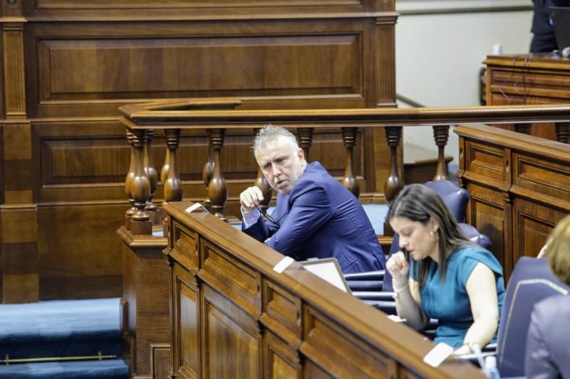 Pleno del Parlamento de Canarias  preside Gustavo Matos , presidente del gobierno , Victor Torres   | 19/05/2020 | Fotógrafo: Delia Padrón