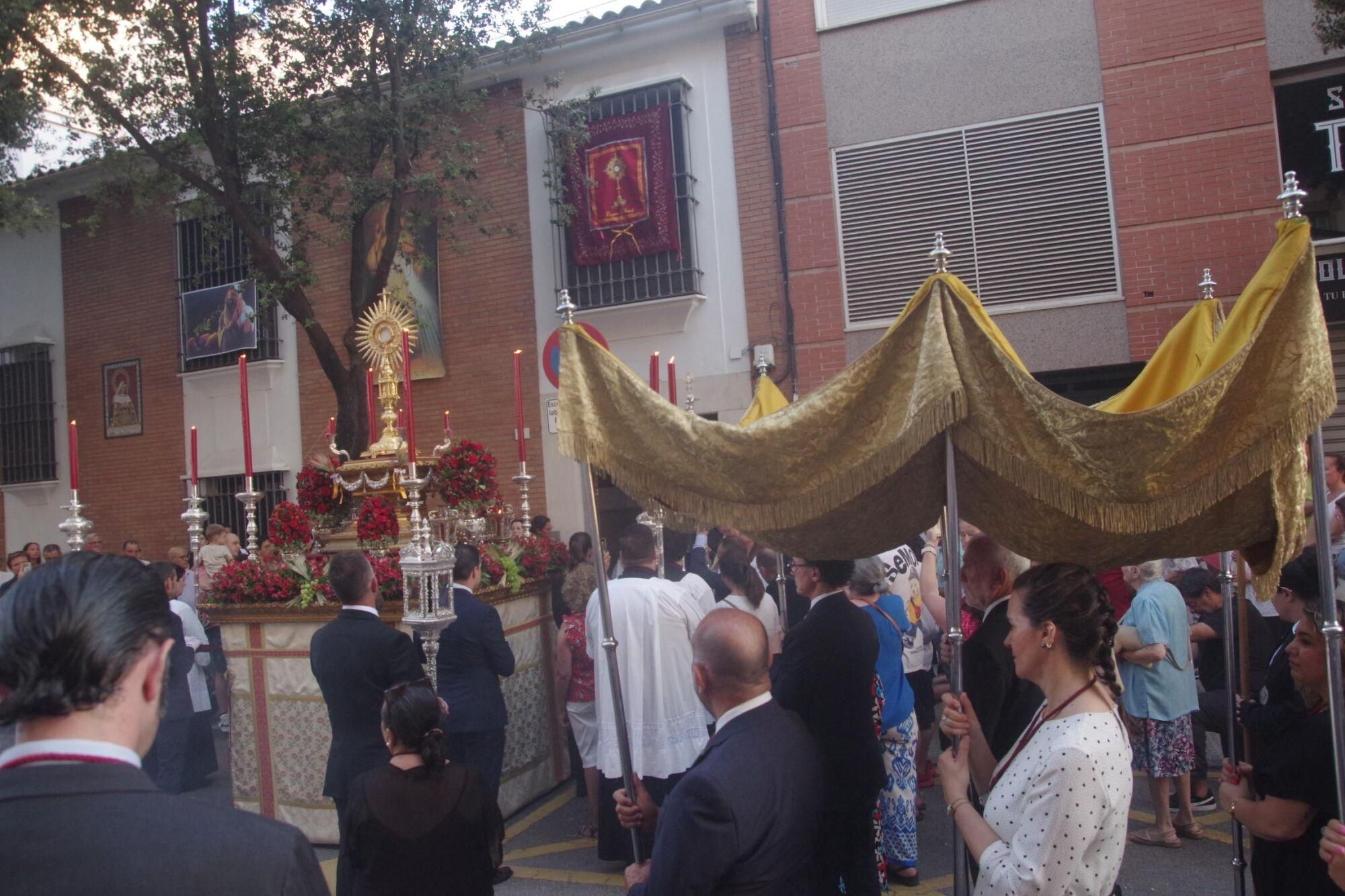 La archicofradía de los Dolores de la Parroquia de San Juan celebra, un año más, en la semana posterior a la Solemnidad del Corpus Christi, su Procesión de Minerva con Jesús Sacramentado
