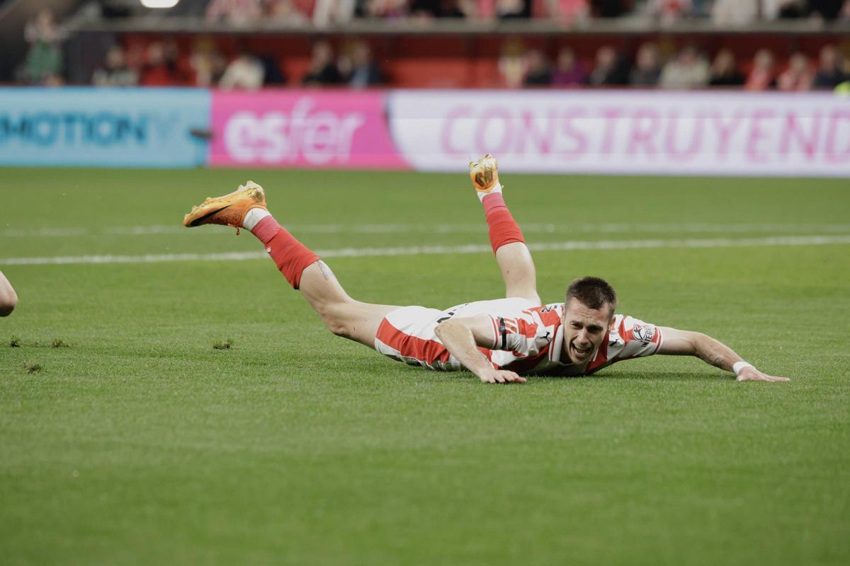 Dubasin, en El Molinón.