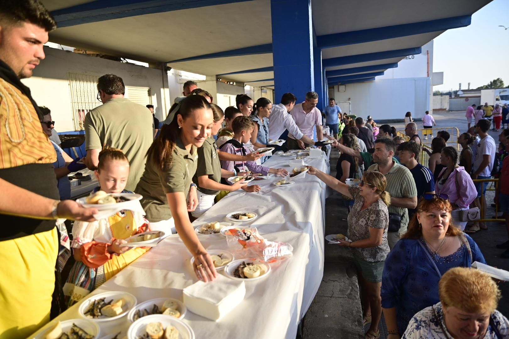 Galería | Torrà de sardinas en el Grau en Sant Pere