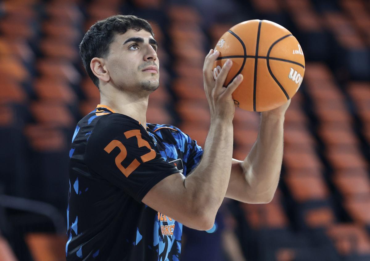 Álvaro Cárdenas, de nuevo entre los 12 convocados.