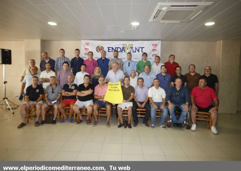 GALERÍA DE FOTOS -- El Villarreal CF apoya a 37 clubs provinciales