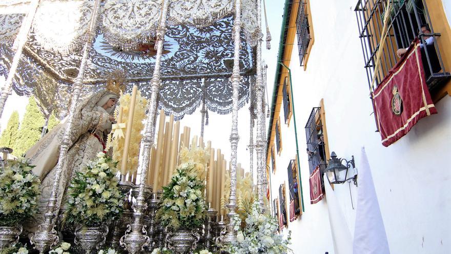 La Hermandad de la Paz reina por las calles de Córdoba