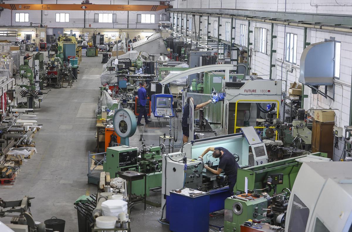 Una planta de producción industrial en una empresa situada en el interior la provincia.