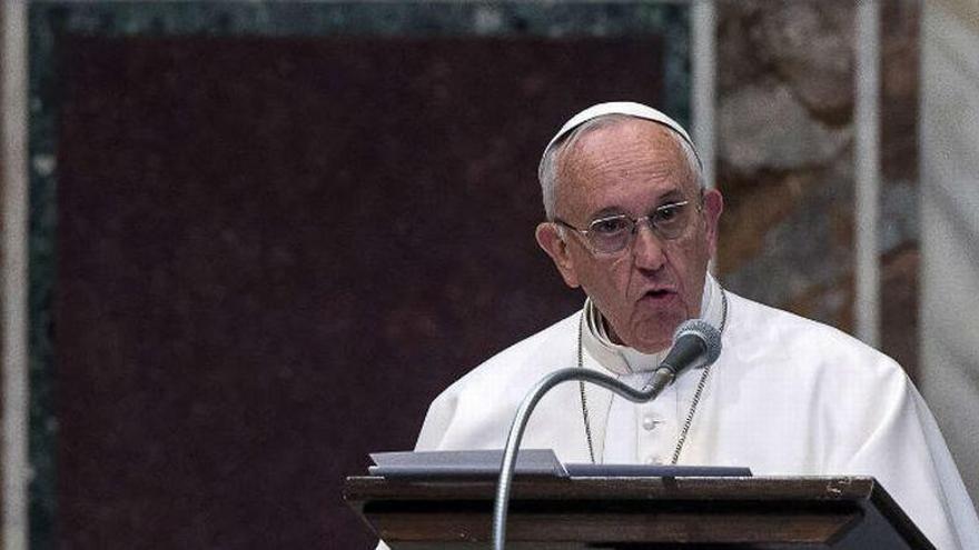 El papa Francisco exige «tolerancia cero» hacia los curas pederastas