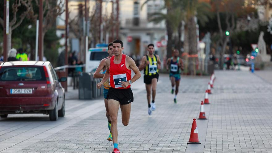 Adel Mechaal gana por segundo año consecutivo la Cursa Patrimoni de Ibiza y marca un nuevo récord de la prueba