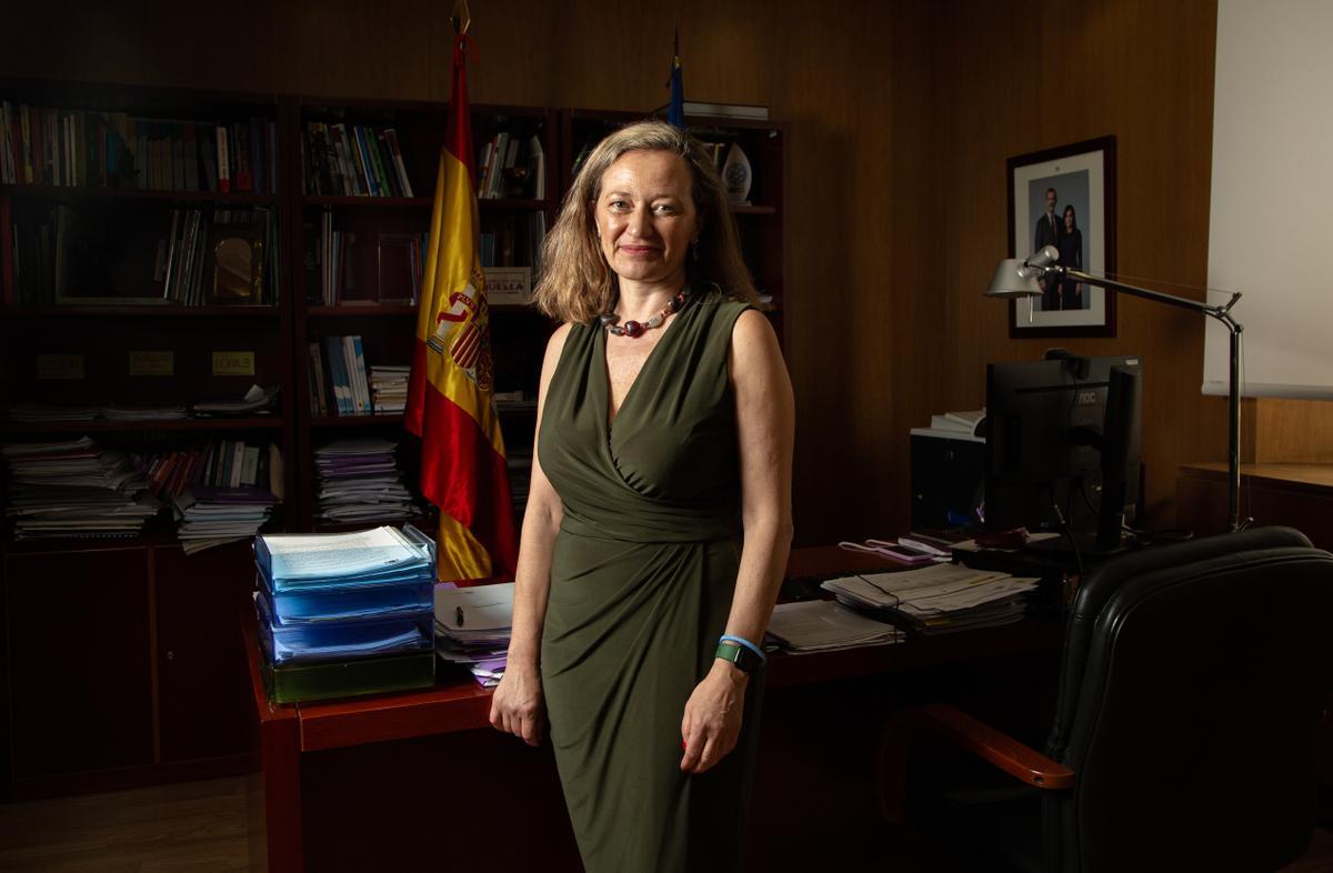 La delegada del Gobierno contra la Violencia de Género, María Victoria Rosell, en su despacho de Madrid