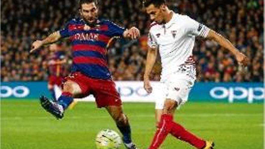 Arda Turan, durant el Barça-Sevilla de Lliga al Camp Nou.